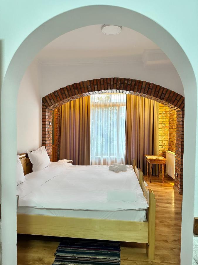 Hotel Alpeta Agrotourism&Winery - Roshnik , Berat Extérieur photo