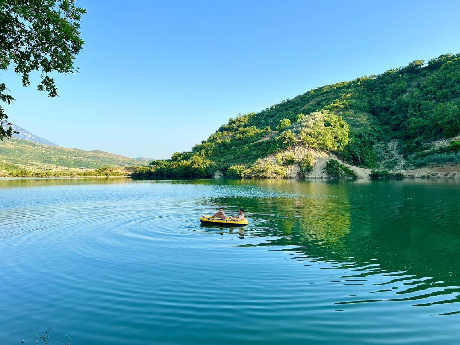 Hotel Alpeta Agrotourism&Winery - Roshnik , Berat Extérieur photo